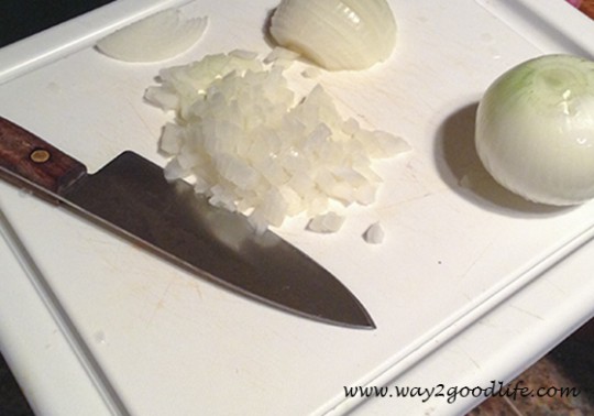 Cutting onions for Mimoza appetizer