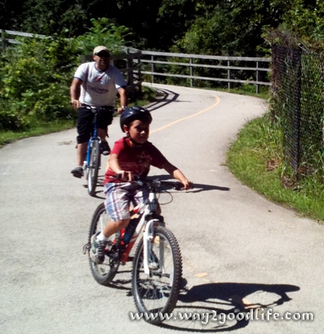 bike:father and son