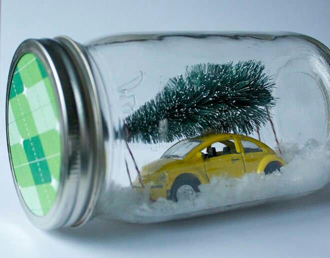 Mason Jar Snow Globe