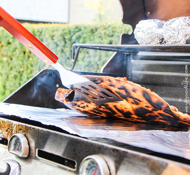 Pizza is done - Quick Guide to Grilled Pizza Party 