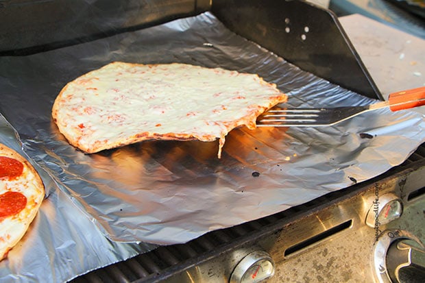 Is it ready? Quick Guide to Grilled Pizza Party 