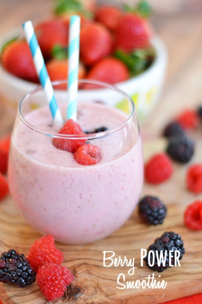 berry-power-smoothie-title-682x1024