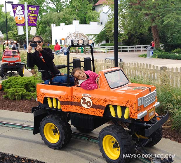 Cedar-Point-Jeep-Riding_2
