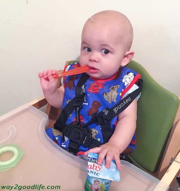 Introducing-solid-foods-to-baby---baby-yogurt