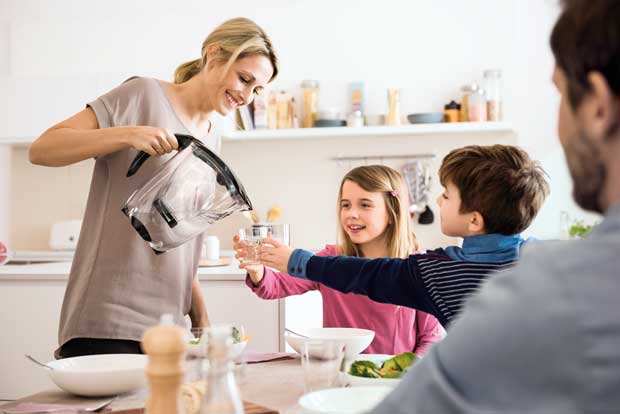 16_Mavea_Eluna_Black_Mother_Girl_Boy_Father_Kitchen_Table_Food