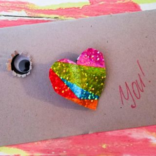 Monster Card Tutorial to give your kids a fun new way to give a gift to their friends for Valentine's Day! #way2goodlife #Valentinesday #familycraft