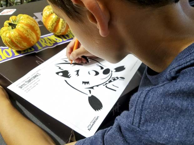 Hotel T3 Cutting pumpkin out1