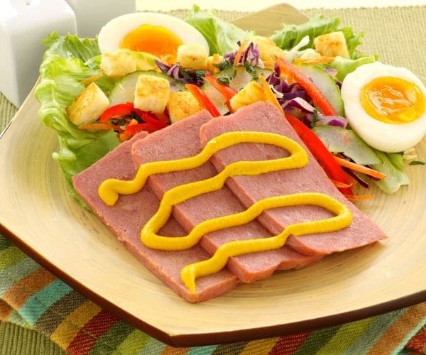 A fancy SPAM and salad plate
