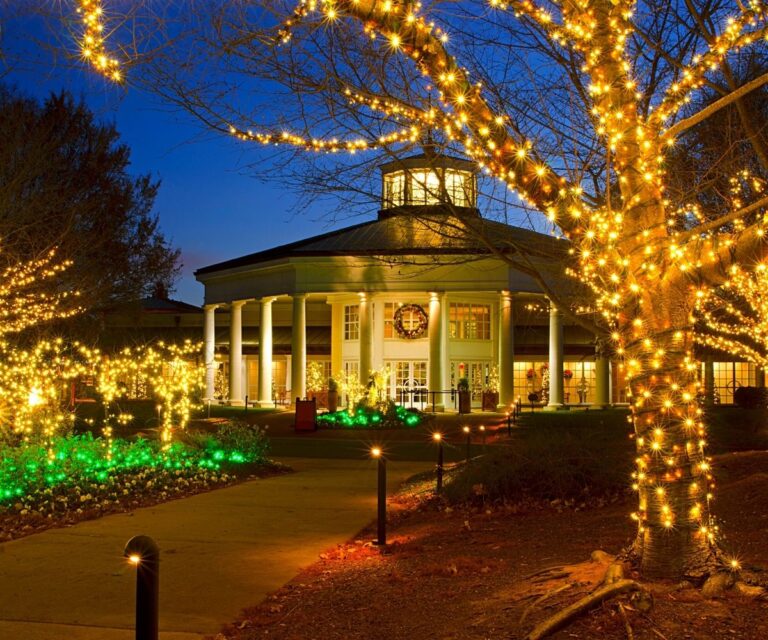 DriveThrough and WalkThrough Holiday Attractions in the Midwest